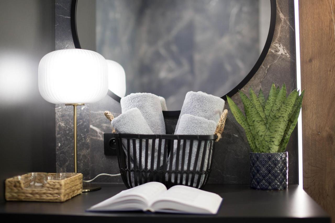 Jacuzzi Apartment Main Square Краков Экстерьер фото